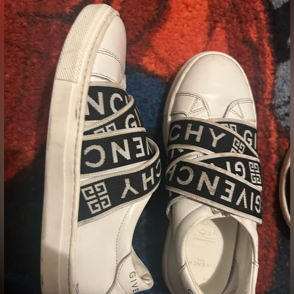 White and black Givenchy shoes for boys or girls